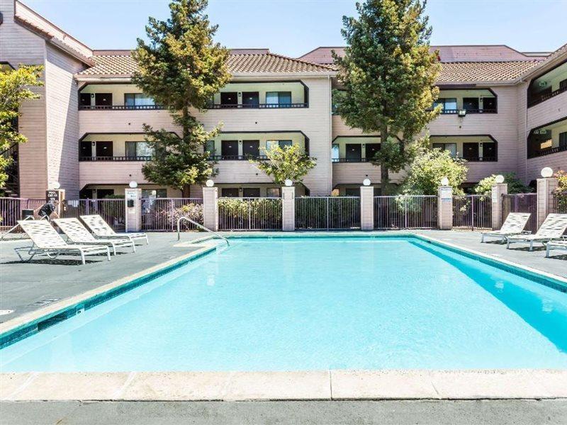 Country Inn & Suites By Radisson, Vallejo Napa Valley, Ca Εξωτερικό φωτογραφία